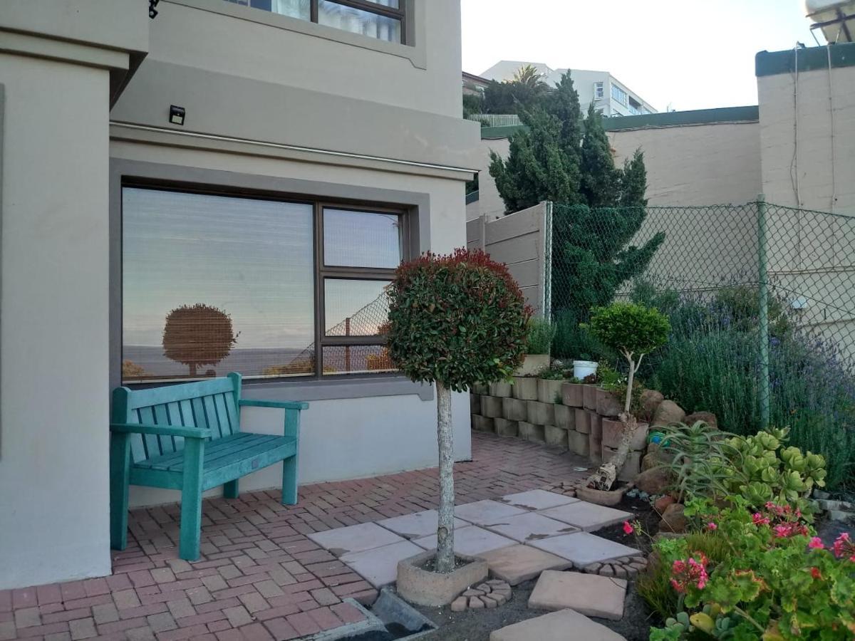 Froggy Bay Is The Best All The Way! Simonʼs Town Exterior foto